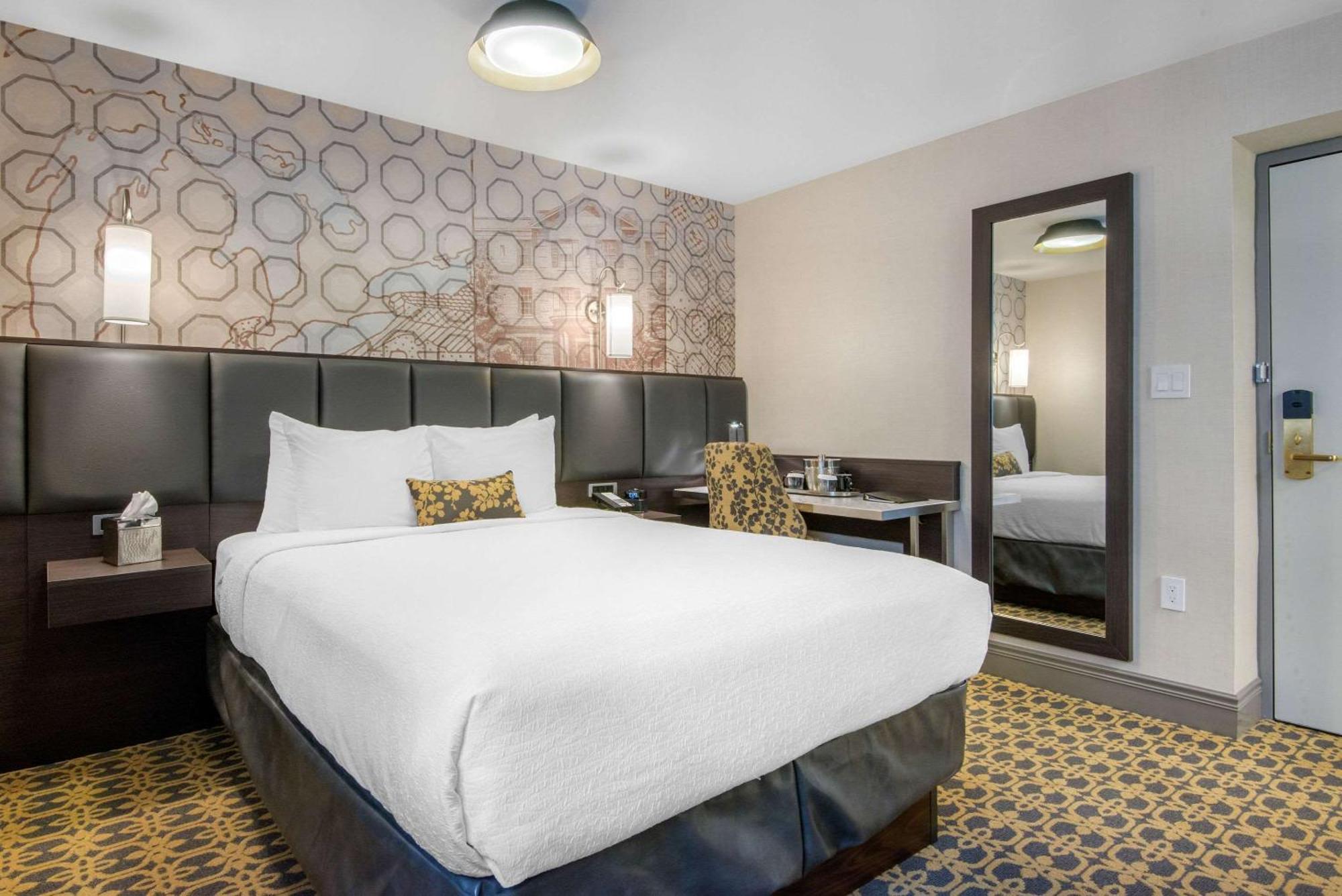 The Champlain Waterfront Hotel Ascend Hotel Collection Orillia Extérieur photo