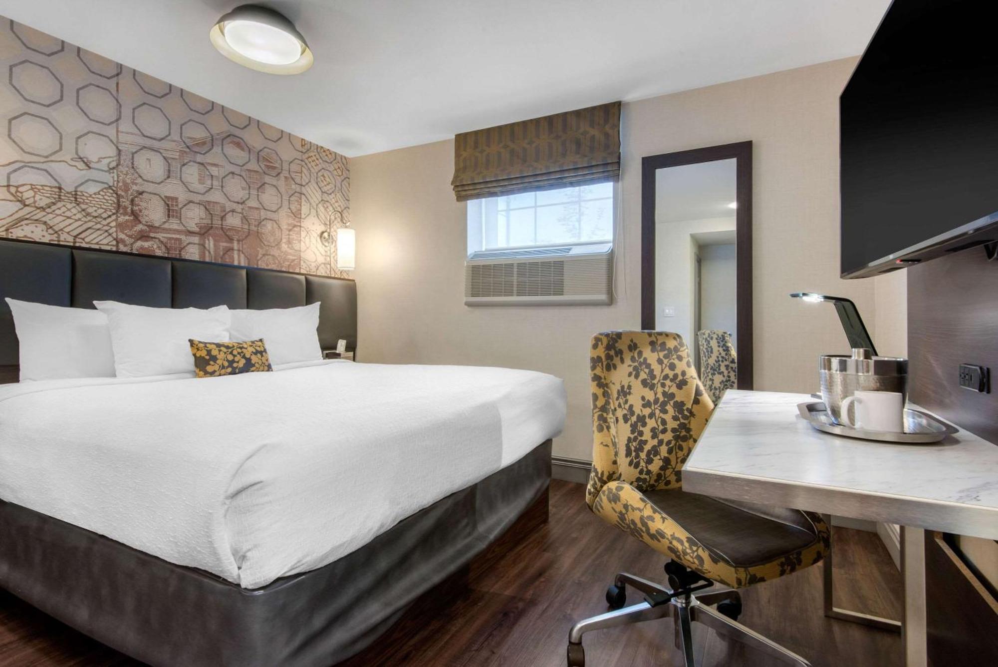 The Champlain Waterfront Hotel Ascend Hotel Collection Orillia Extérieur photo