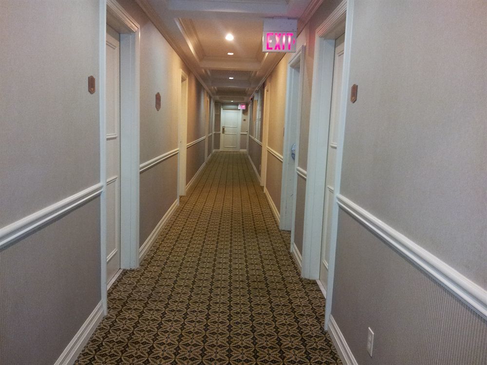 The Champlain Waterfront Hotel Ascend Hotel Collection Orillia Extérieur photo